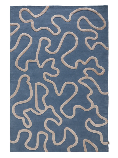 Elegant Heritage Rug – Rose & Blue Harmony