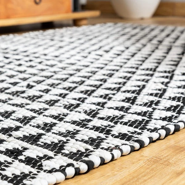 Mono Symmetry Chindi Rug